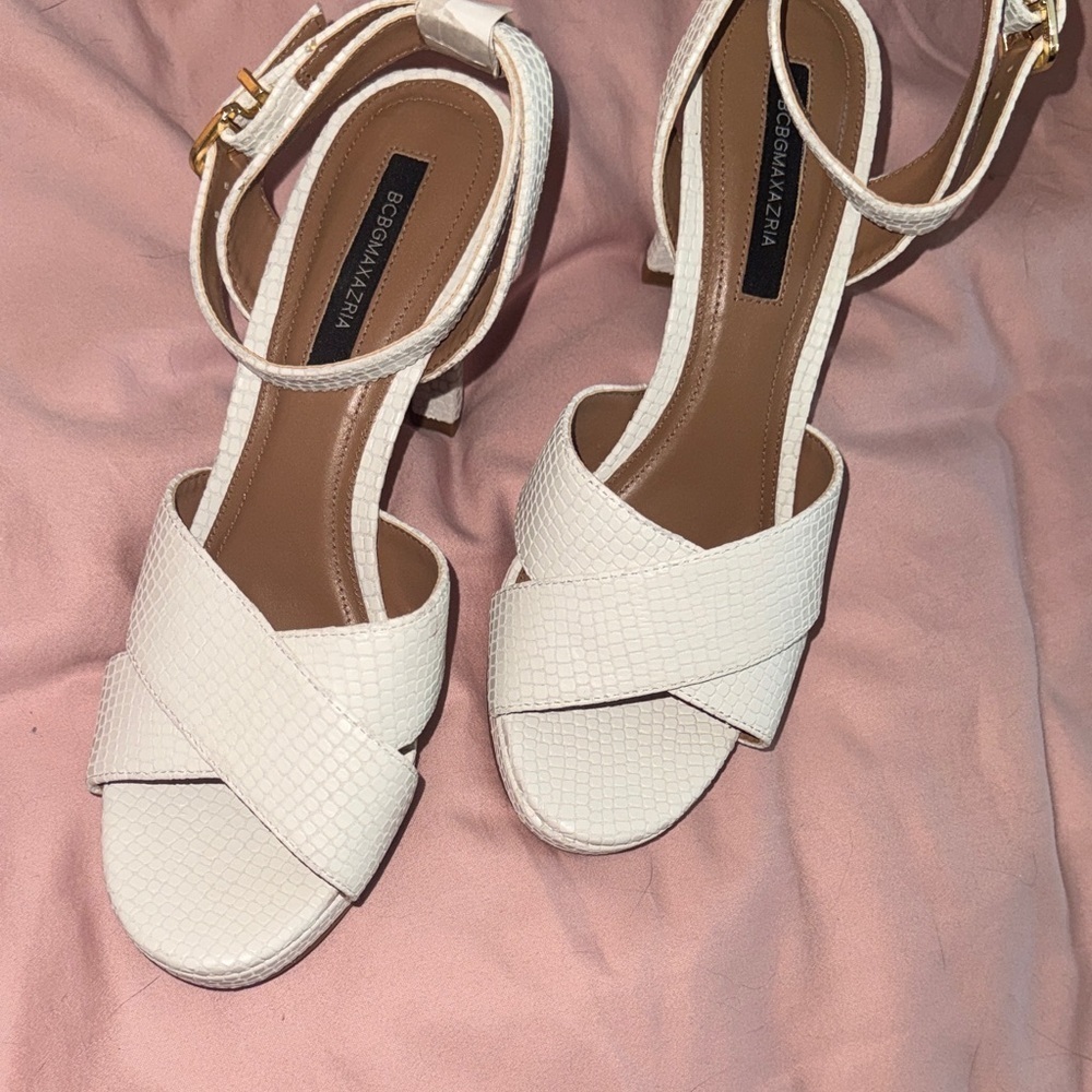 BCBGMaxAzria white Textured Women's Sandals